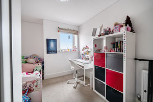 Bedroom- click for photo gallery